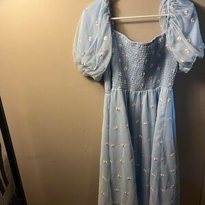 Light Blue Puff Sleeve Daisy-Embroidered Dress